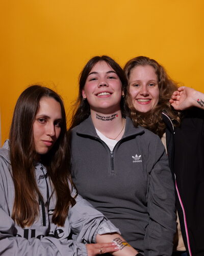 Lara, Selina & Louisa